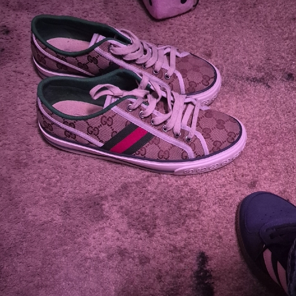 Gucci Sneakers - Beige with Red and Green Stripes - Picture 3 of 4